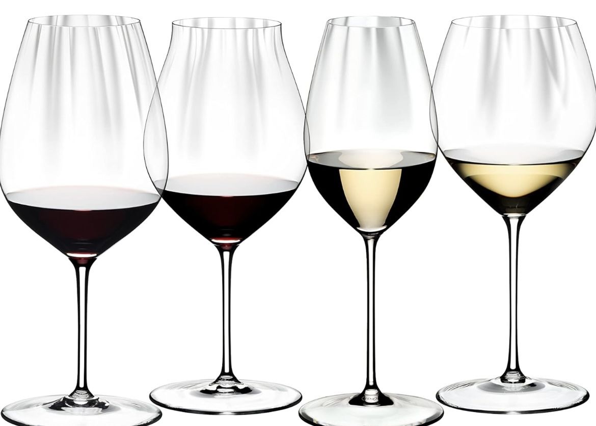Two Sets of 4 Wine Tasting Glasses (8 Total)