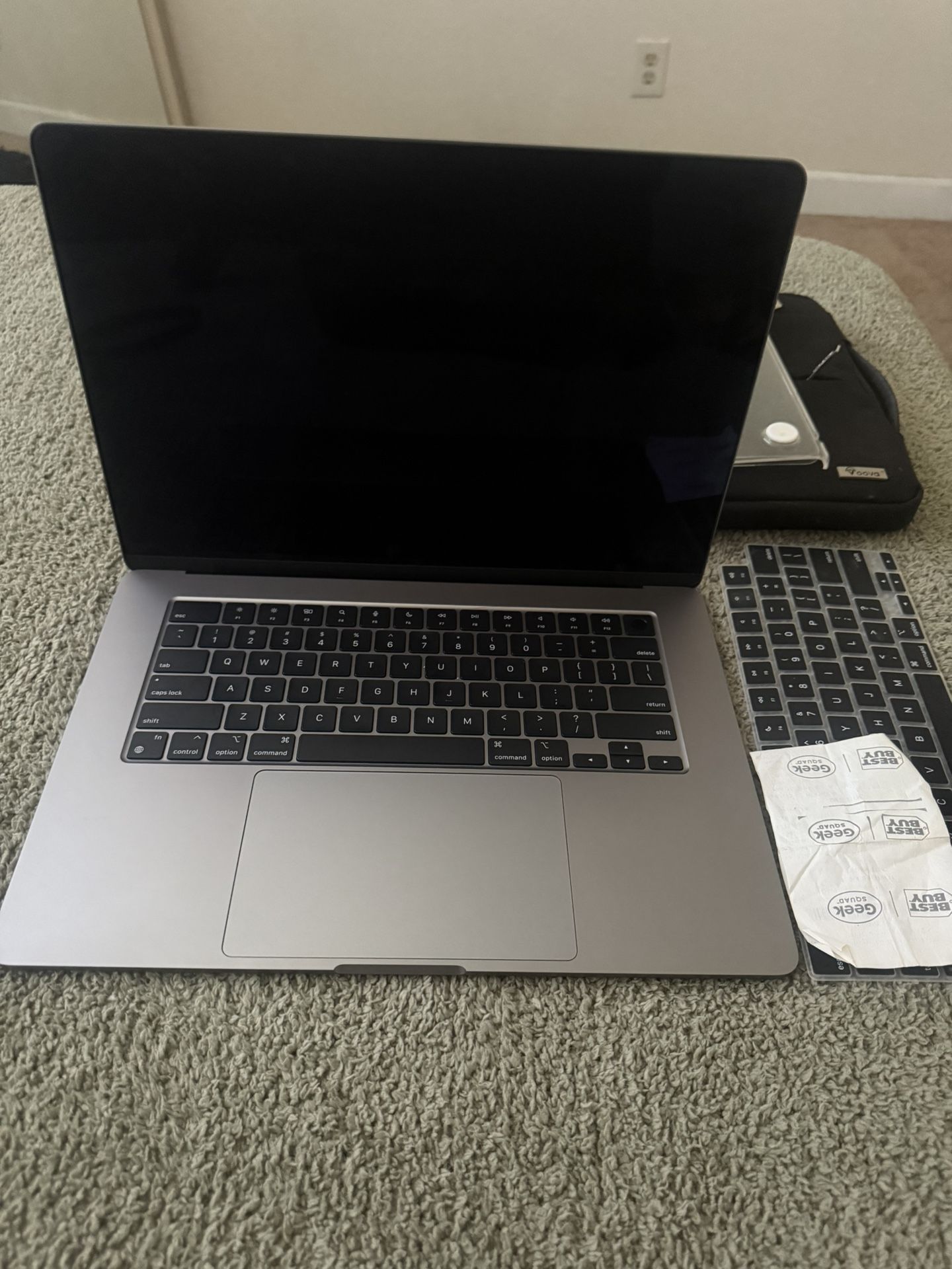 MacBook Air 15” M3 (2024) – Open Box, Excellent Condition