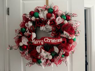 Handmade Lighted Christmas Wreath – Holiday Décor