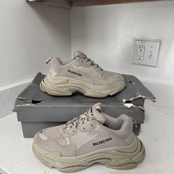 Balenciaga triple s ‘beige’