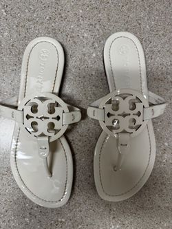 Tory Burch Miller Patent Leather Thong Sandals Cream SIZE 7