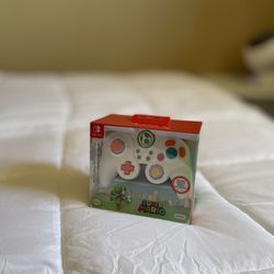 Nintendo Switch Wired Fight Pad Pro Controller (Yoshi)