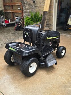 SE ABLO ESPAÑOL 42" Poulan Pro Riding Mower/ Cortacésped autopropulsado Poulan Pro de 42 pulgadas