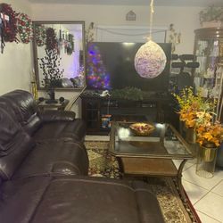 Multiple Livingroom Items