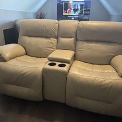 Electric reclining Loveseat