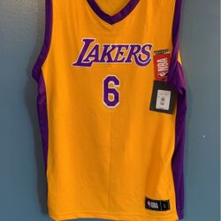 LOS ANGELES LAKERS JERSEY ADULT SIZE LARGE 