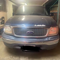 Expedition 2000 V8