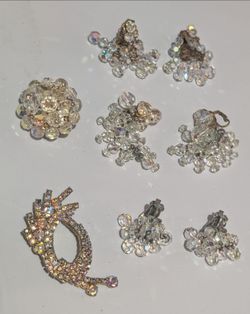 1950s-60s Crystal Glass Cluster , 3 Sets Earring  and Broach .