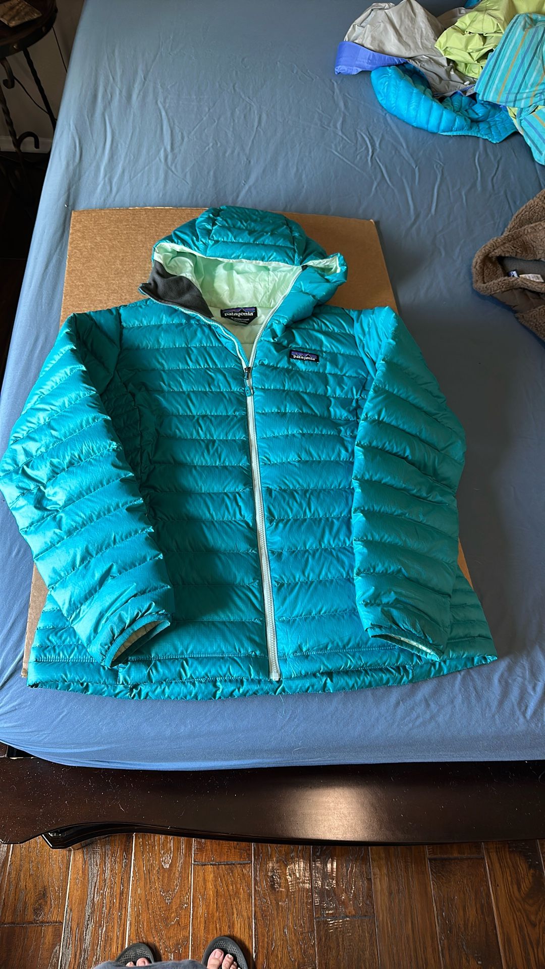 Patagonia Full Zip Puffer Jacket With Hood  Size XL Women