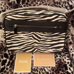 AUTHENTIC MICHAEL KORS PURSE