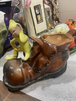 Vintage 1950’s Elf Shoe Planter