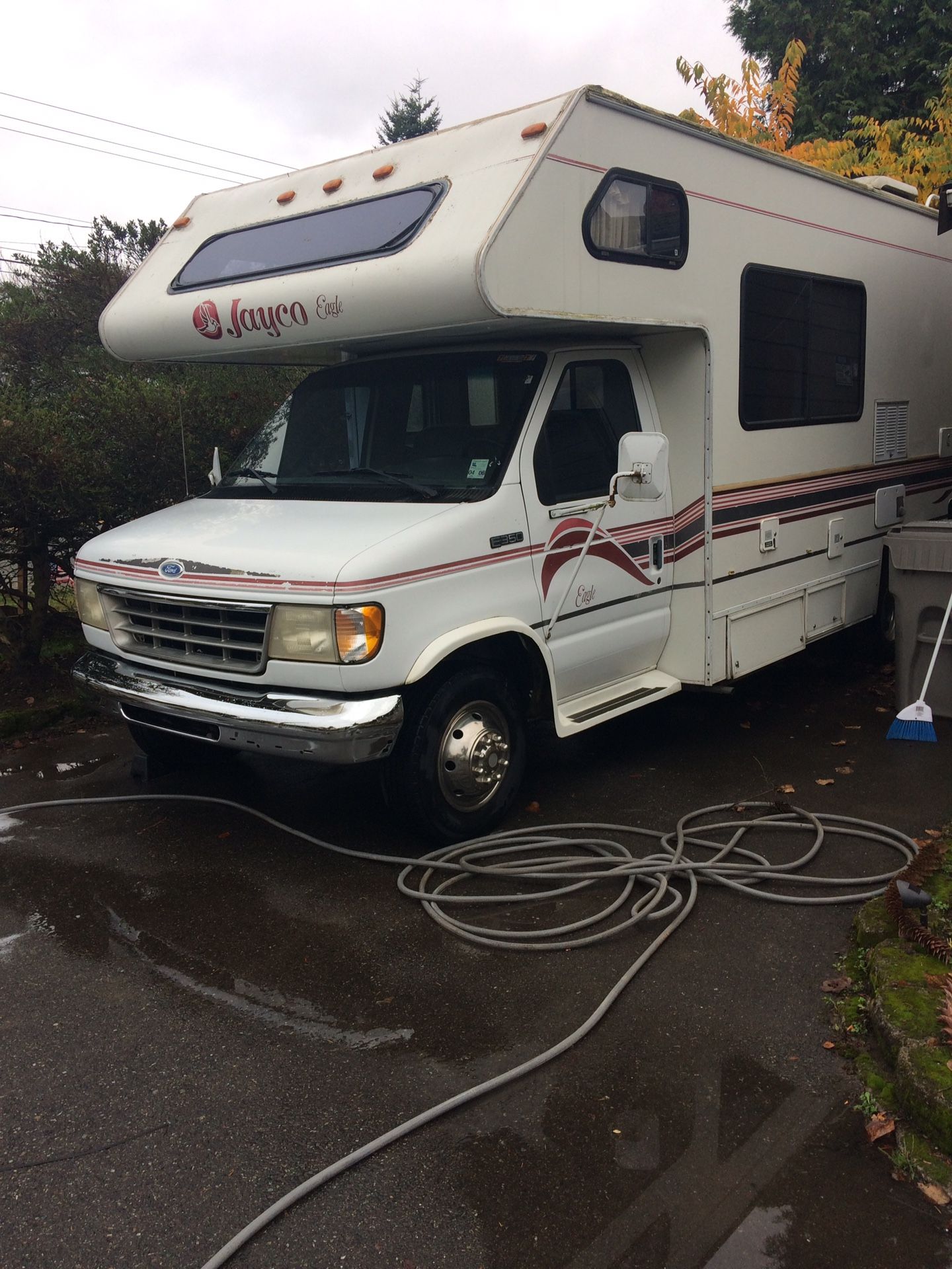 Selling 1995 Jayco motorhome class c 23 foot