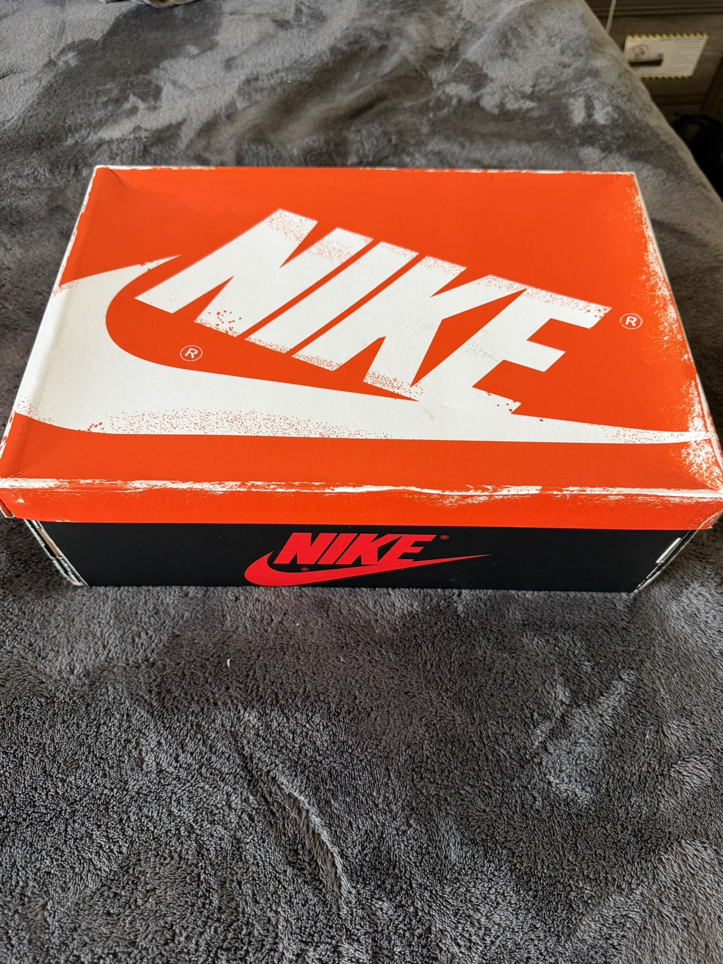 Jordan 1 Lost And found Size 8.5