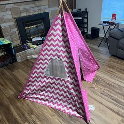 Girls Room Teepee