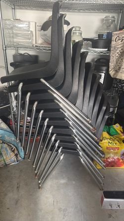 Classroom chairs - 10