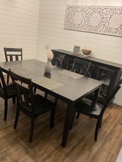 Dinning Table