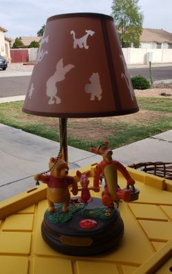 Winnie the Phooh, Piglet and Tigger lamp