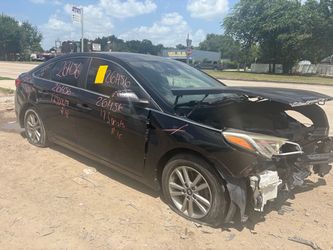 2017 Hyundai Sonata 2.4L For Parts