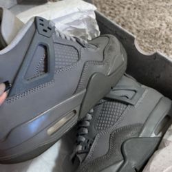 Air Jordan 4 Retro SE “wet Cement”