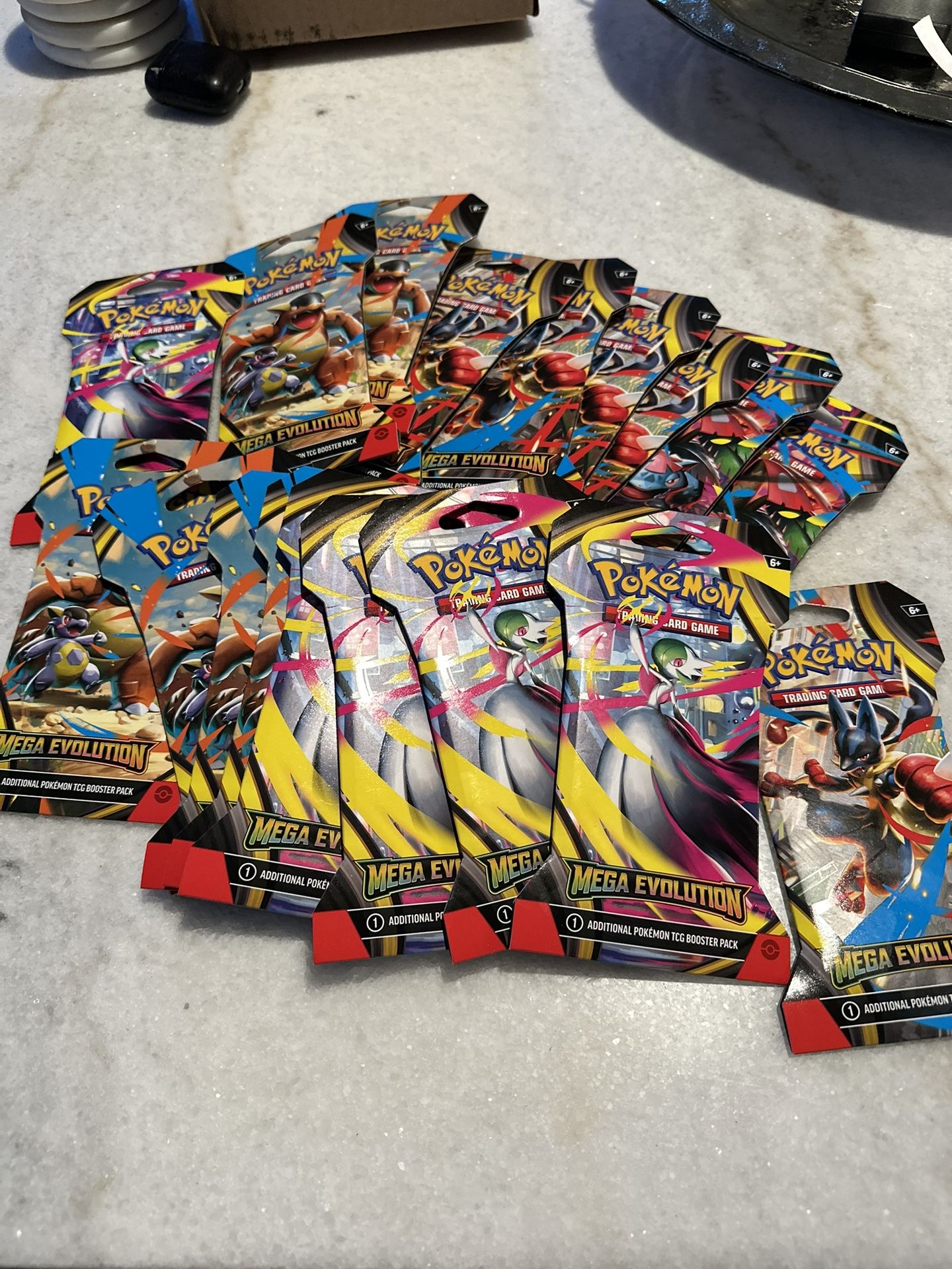 (15) Pokémon Mega Evolution Blaster Packs