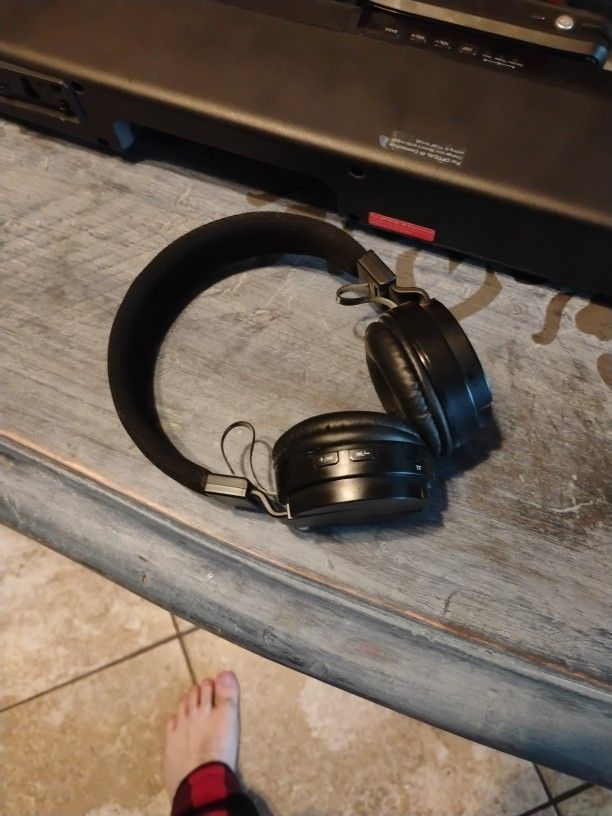 M&G Bluetooth Headphones