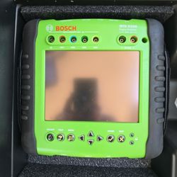 Bosch MTS 5200 Engine Analyzer
