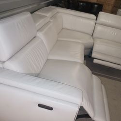 SECTIONAL GENUINE LEATHER RECLINER ELECTRIC ⚡ WHITE COLOR.. DELIVERY SERVICE AVAILABLE 💥🚚💥