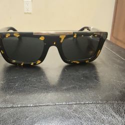 Burberry Sunglasses 