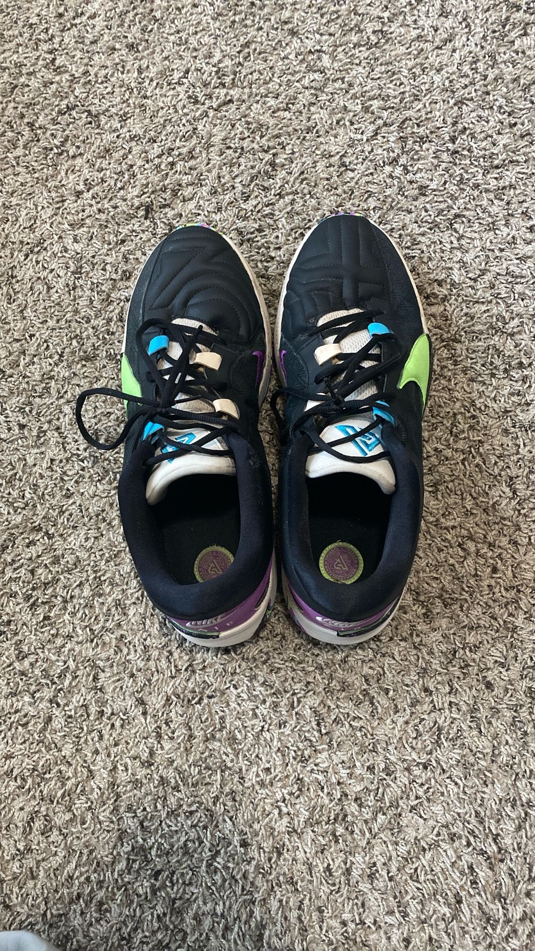 Nike Zoom Freaks 5 EP Men’s Basketball Shoe.