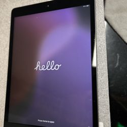 iPad 7th gen 10.2”32Gb