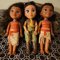 Dolls  $8 Each  🍀 $8 Cada Una