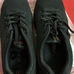 Men’s Size 6.5 Steel Toe Shoes