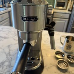 DElonghi  Dedica Duo Espresso Machine