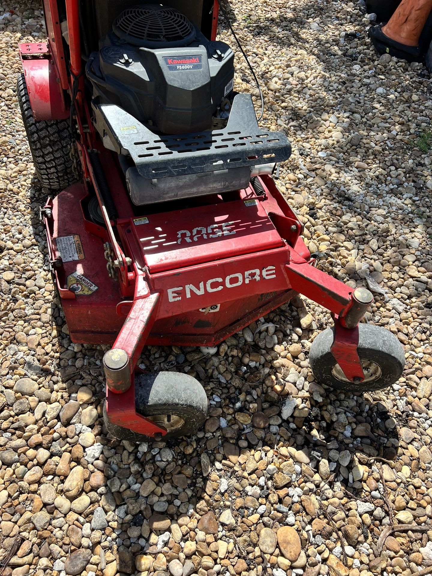 Encore 32 2025 stand on mower