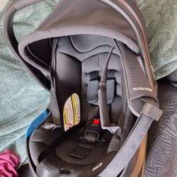 Maxi•cosi Coral XP 2 In One Car Seat