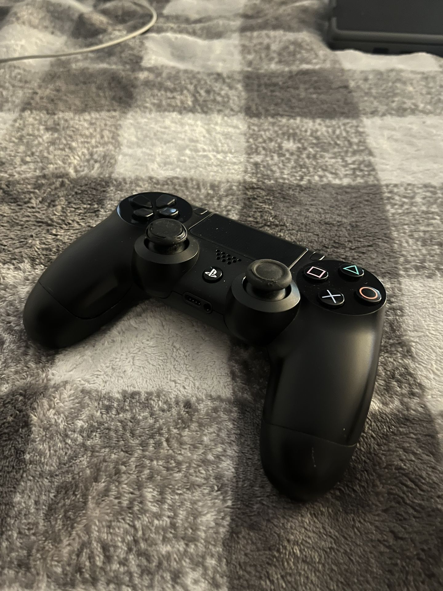PS4 Controller