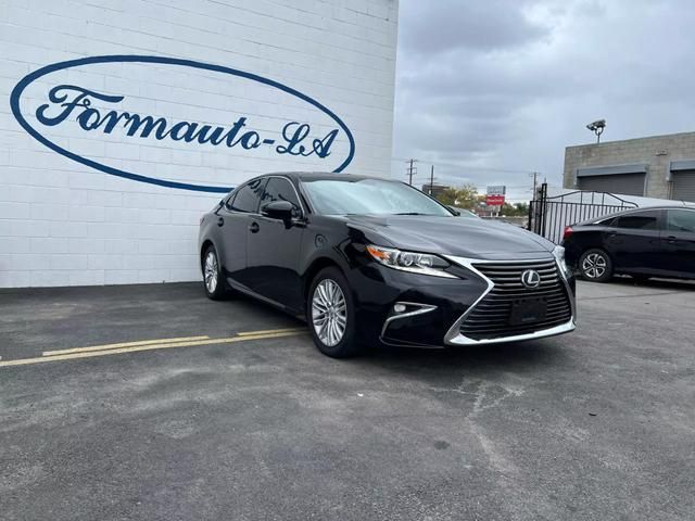 2016 Lexus ES