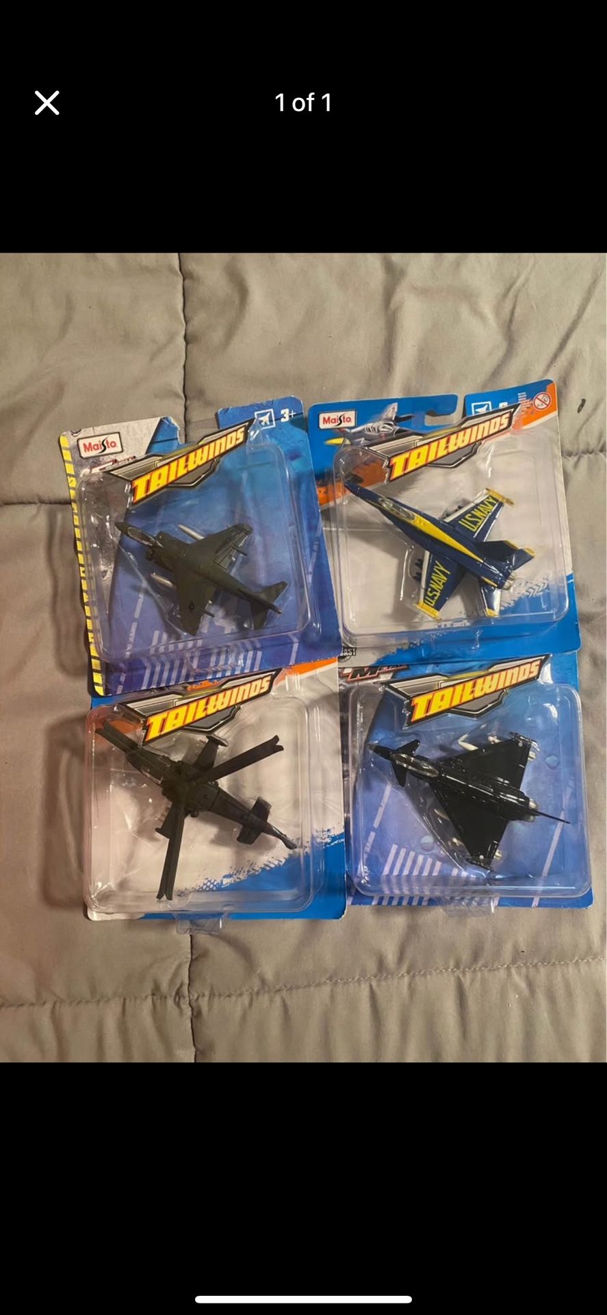 Toy Planes Come With Stands 😎