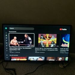 40” Flat Screen TCL Roku Smart TV $100 (nothing Wrong)