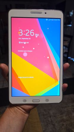 Samsung Galaxy Tab 4  8.0 with charger