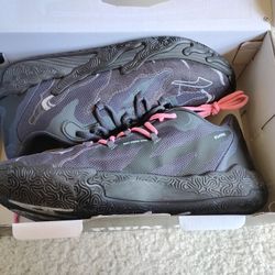 (New in box) Puma  mb.03 shoes Lo Team Melo "RARE" mens size 8.5 Christmas Gift