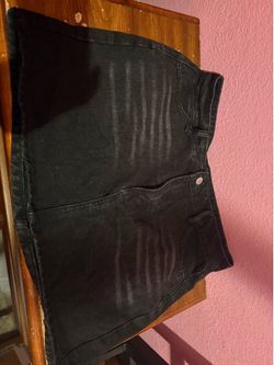 Women’s skirt