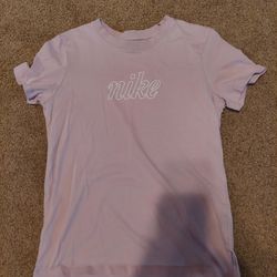 NEW....Nike Tee Size Medium 