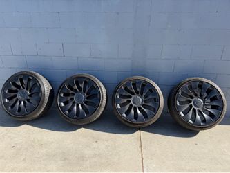 Tesla model y wheels