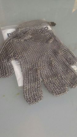 Meat cutter glove
