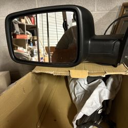 Pair Of OEM Mirrors For Dodge Ram 2500