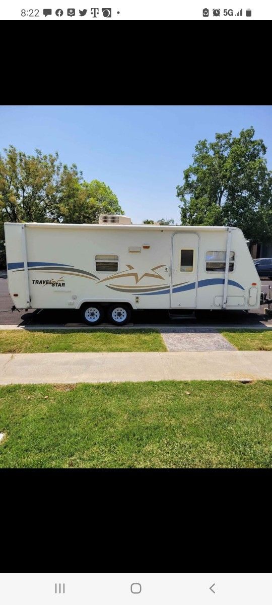 2002 StarCraft 23ft slide out plus slide beds