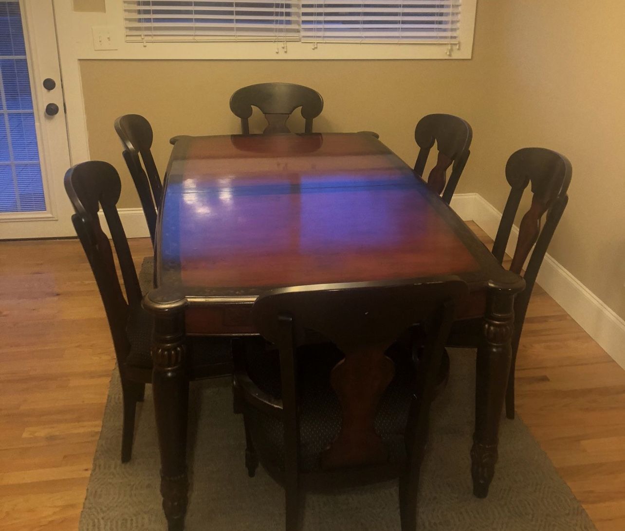 Dining room table