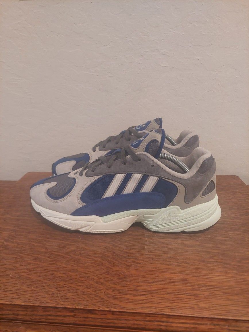 Adidas Yung-1 "Alpine" Sesame, Grey Five/Chalk White Athletic Running Shoes 
Men's Size 10