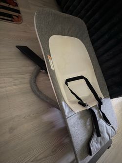 Baby Bouncer Seat with Harness